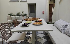 Enδόtera Chios Apartments
